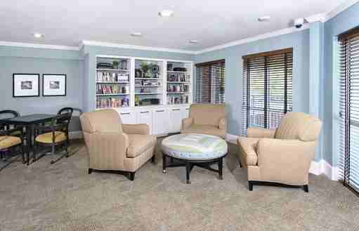 Walton Renaissance on Henderson - Photo 2 of 11