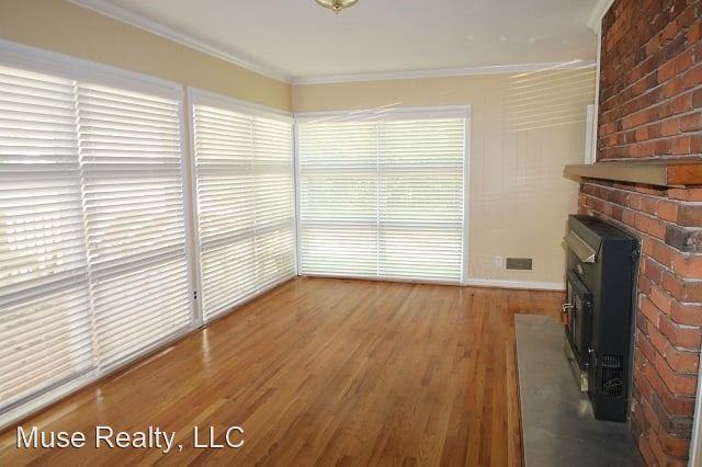 2132 Mt Holly Rd - Photo 3 of 7