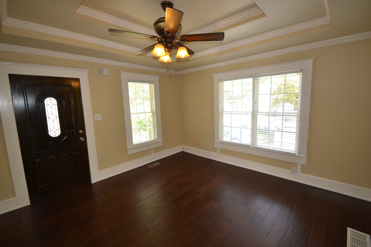 160 Roy St - Photo 2 of 3