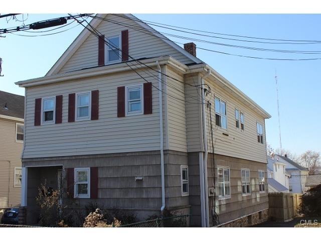 33 Soundview Ave - Photo 3 of 15