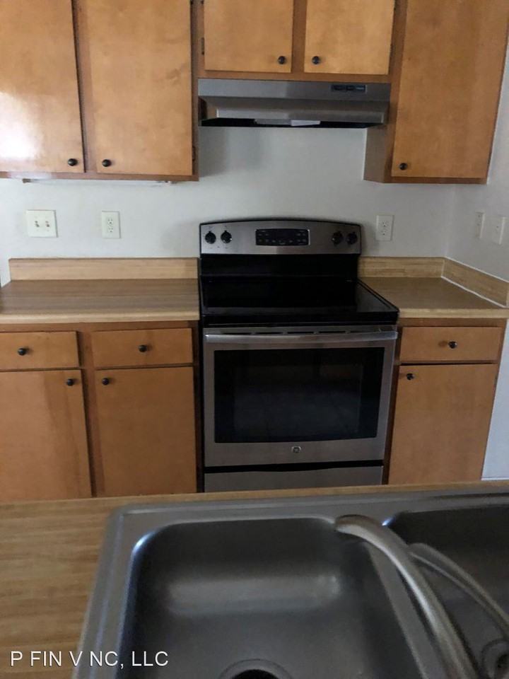 111 Ayana Ct - Photo 3 of 15