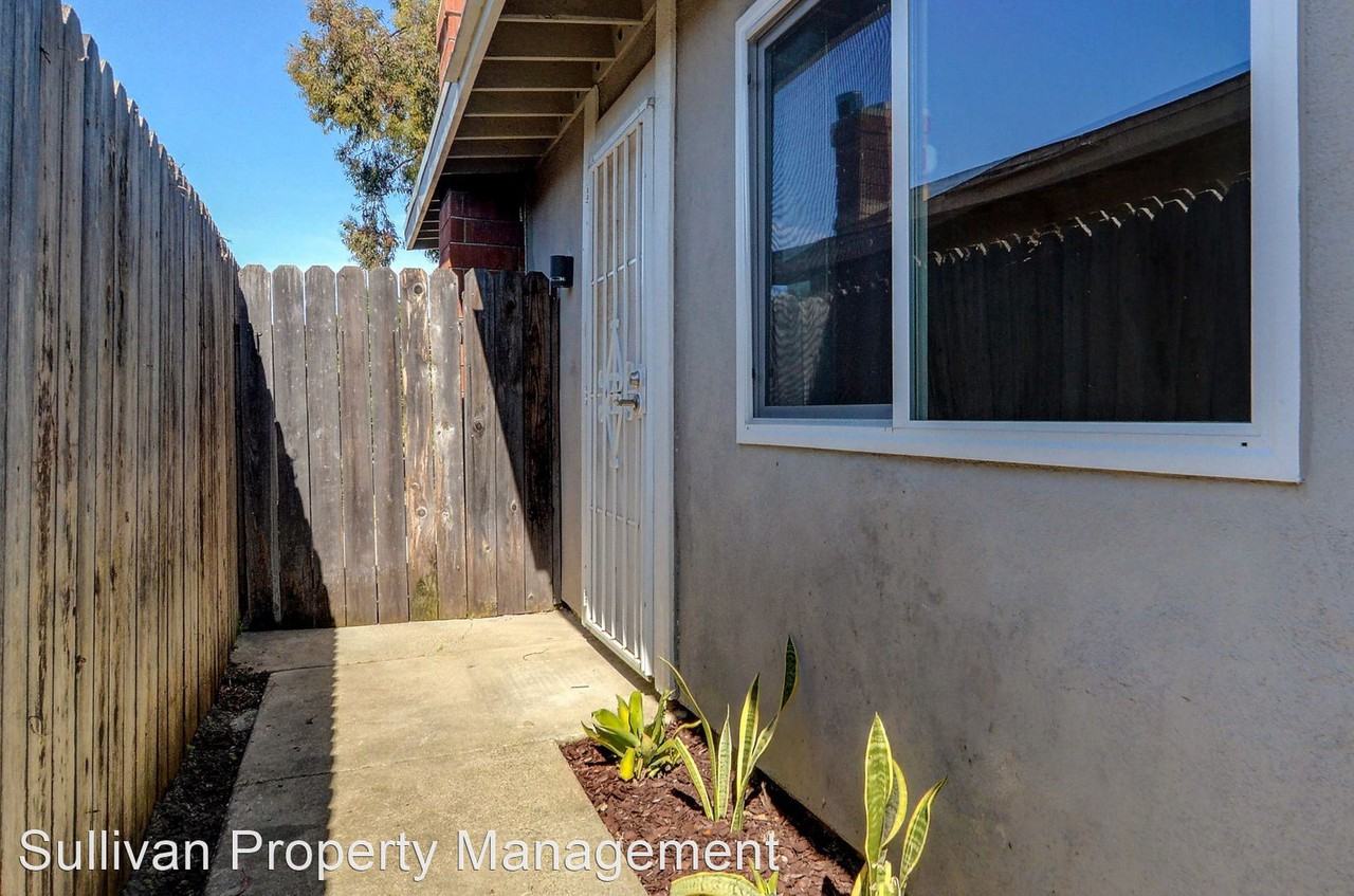 33431 Nottingham Way - Photo 3 of 19