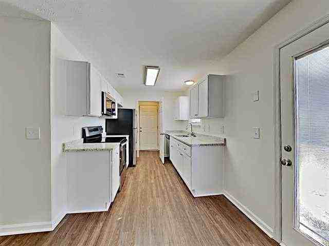 1624 Jo Ann Dr - Photo 3 of 14