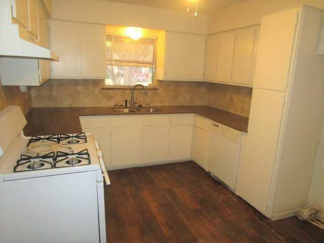 1210 Mcdonald Dr - Photo 3 of 17