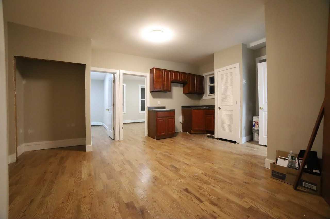 80 West 18th Street #1 - Photo 2 of 6