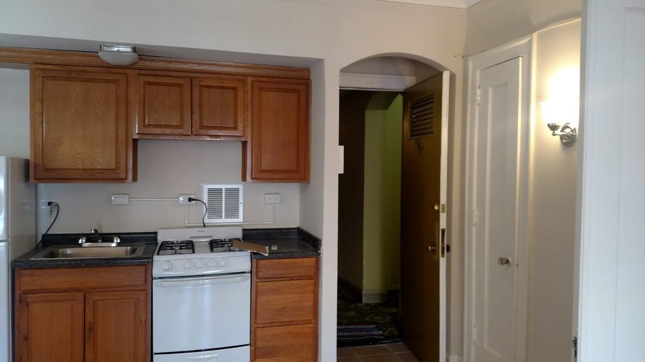 Elmgate Manor - Photo 2 of 6