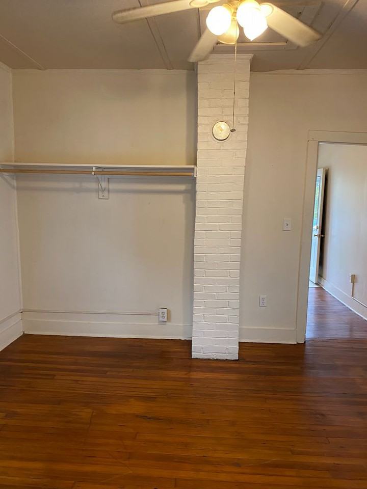 2432 Penn St Sw - Photo 3 of 7