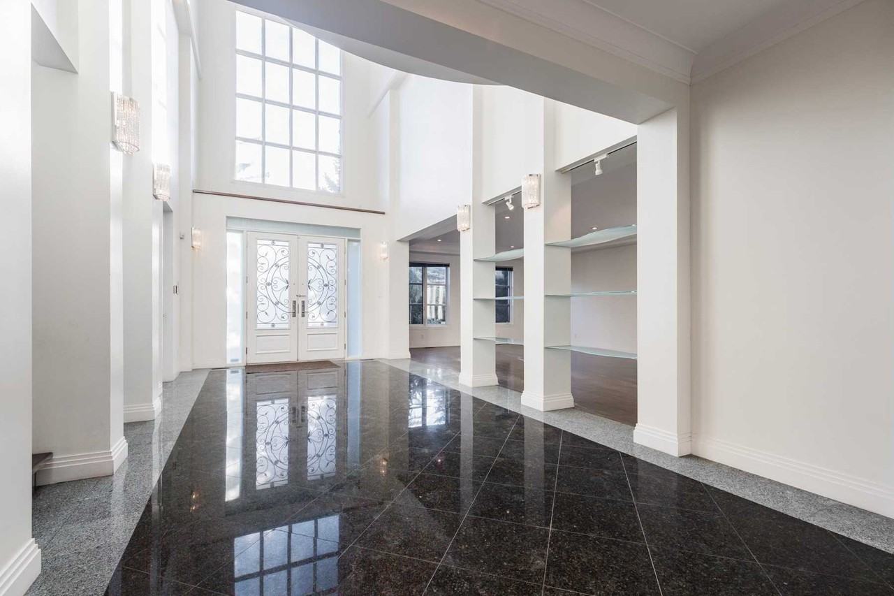 72 Lord Seaton Road - Photo 2 of 15