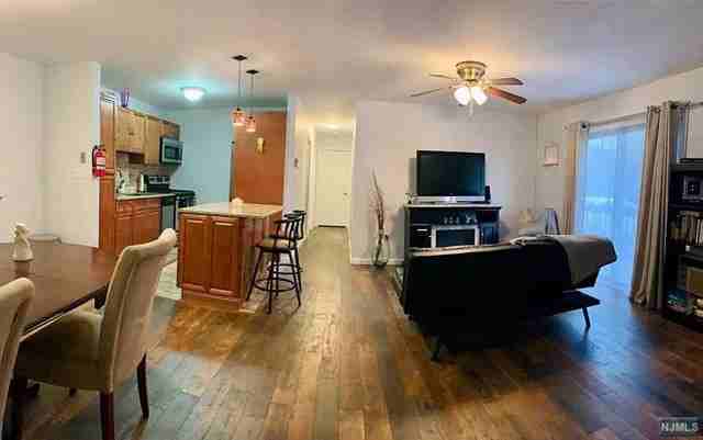 710 Mill St Unit H - Photo 2 of 14