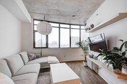 90 Trinity Street #404