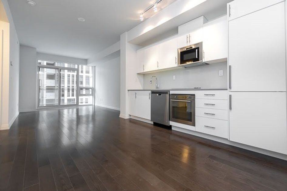 460 Adelaide Street East #1601