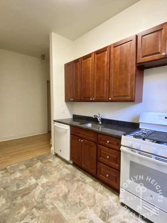 111 Montague St #2B - Photo 2 of 7
