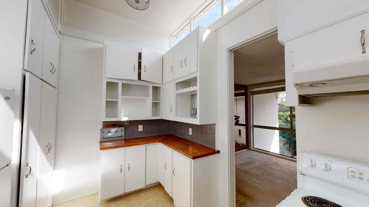 850 South Orange Grove Boulevard - Photo 3 of 19