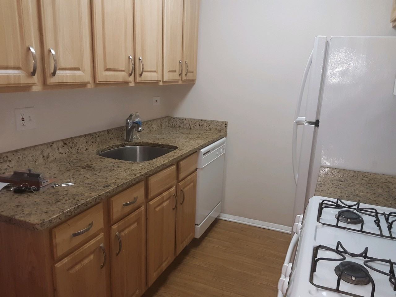 876 Crimson Ct #304 - Photo 2 of 6