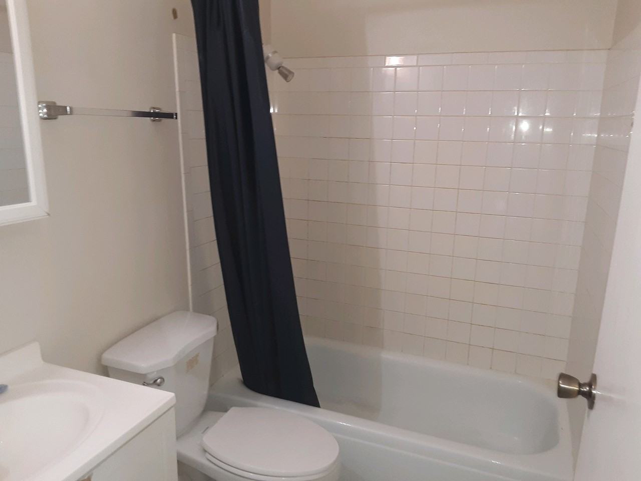 876 Crimson Ct #304 - Photo 5 of 6