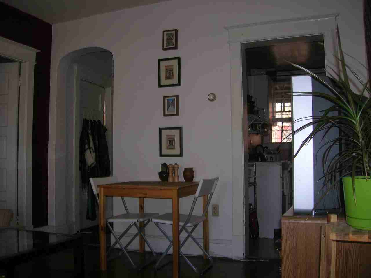 2425 Ontario Road NW - Photo 4 of 11