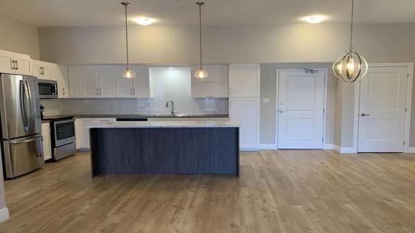 Leopold Belliveau - Photo 2 of 9