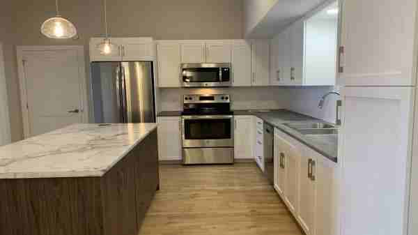 Leopold Belliveau - Photo 3 of 9