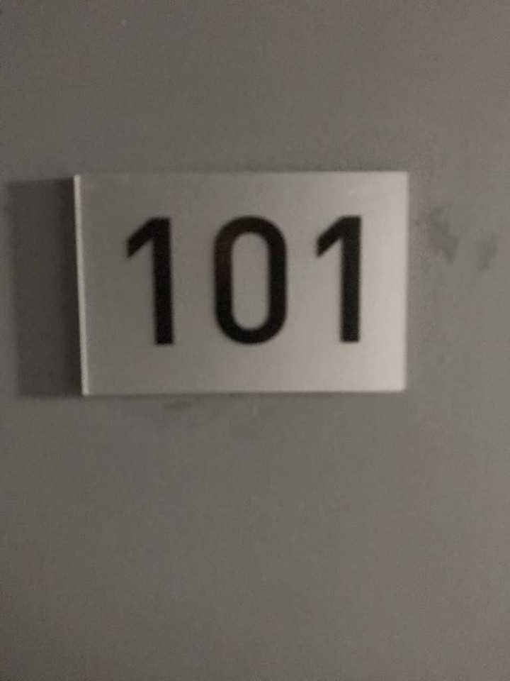 Victoria Manor - Photo 2 of 15