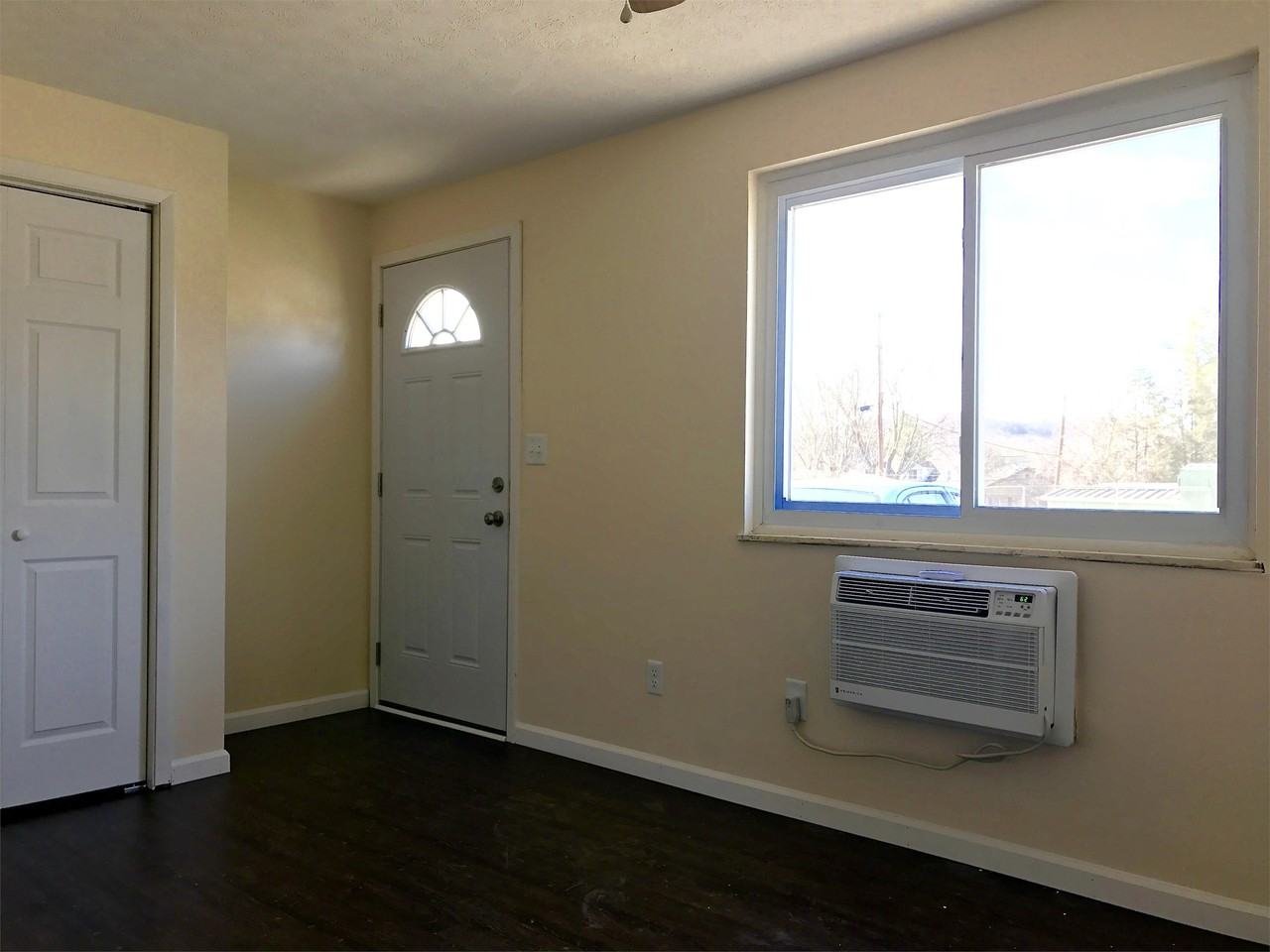 31 Log Gdns - Photo 2 of 11