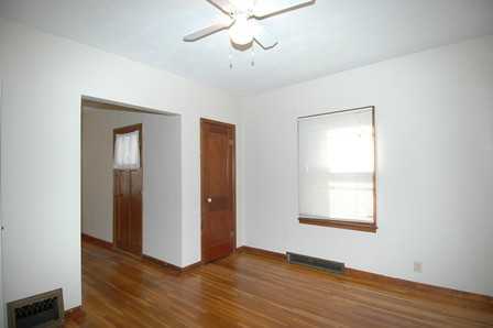 626 N 7th St - Photo 3 of 11