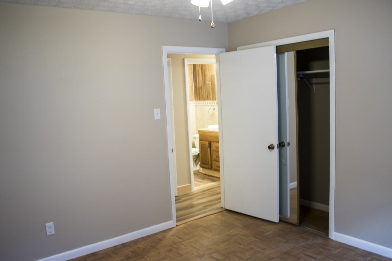 230 Woodland Est - Photo 2 of 17