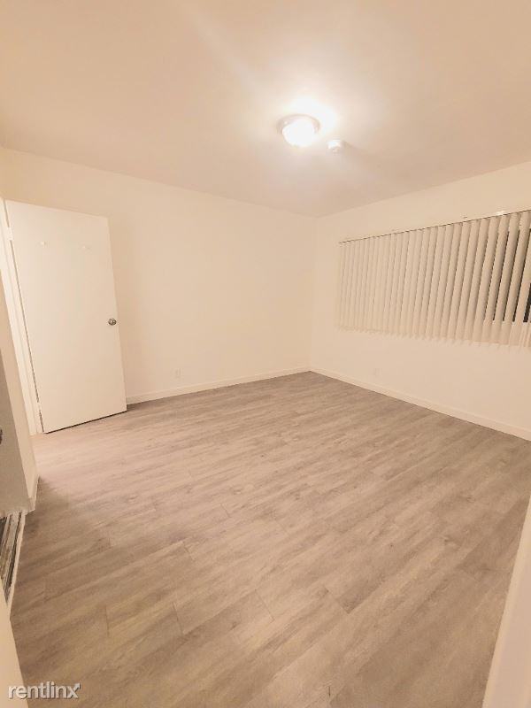 825 825 Walnut St 7 - Photo 3 of 7