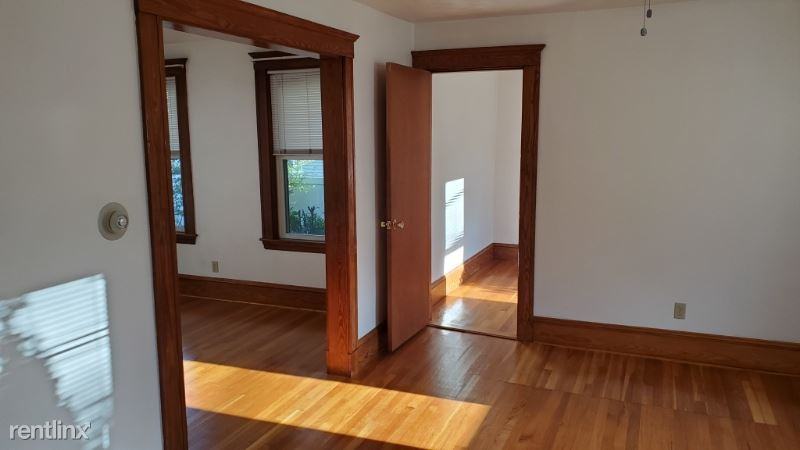 19 19 Eddy St 1 - Photo 2 of 6