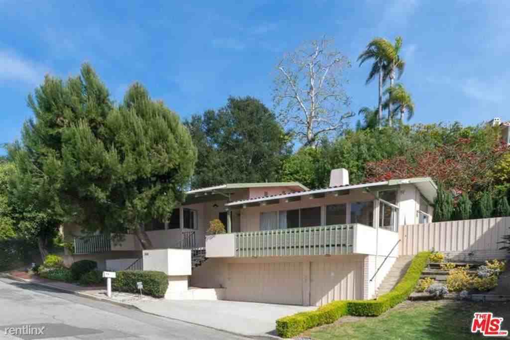 344 Arno Way - Photo 3 of 11