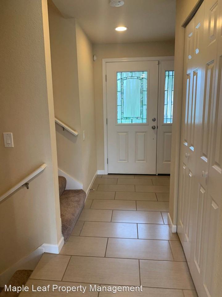 14432 86th Pl Ne - Photo 3 of 33