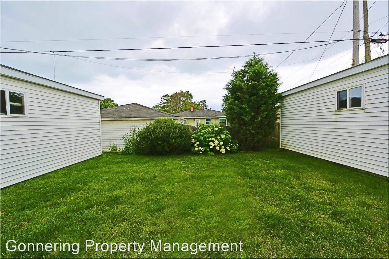 8437-8439 22nd Ave - Photo 2 of 18