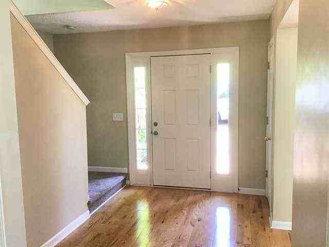 7460 Penngrove Ln - Photo 2 of 20