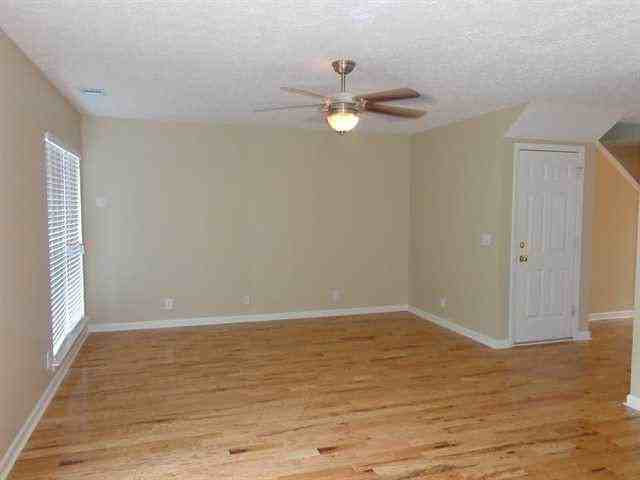 7460 Penngrove Ln - Photo 3 of 20