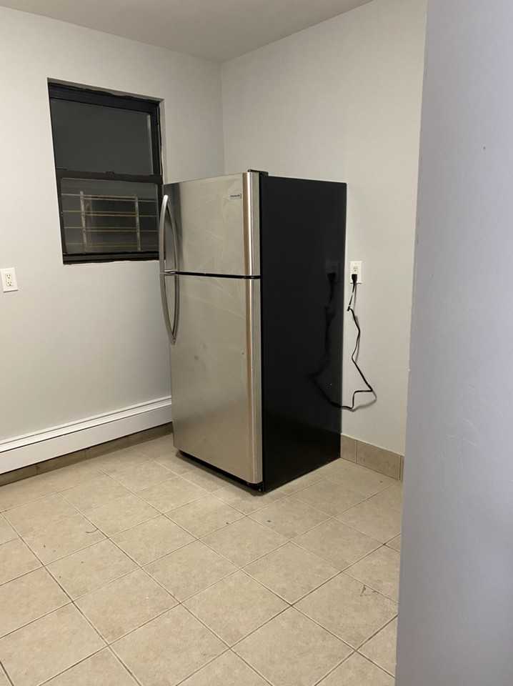 18 Willis Ave #1 - Photo 2 of 14