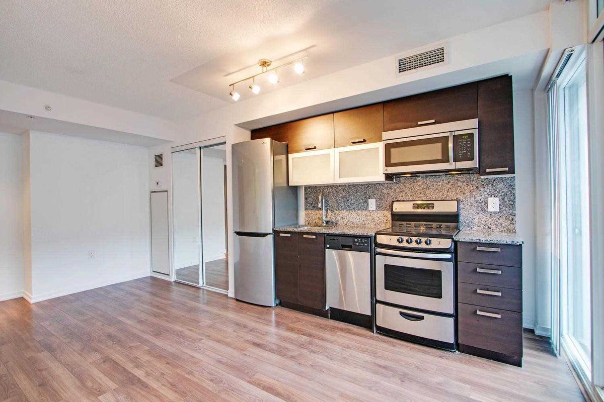 36 Lisgar Street #6XX