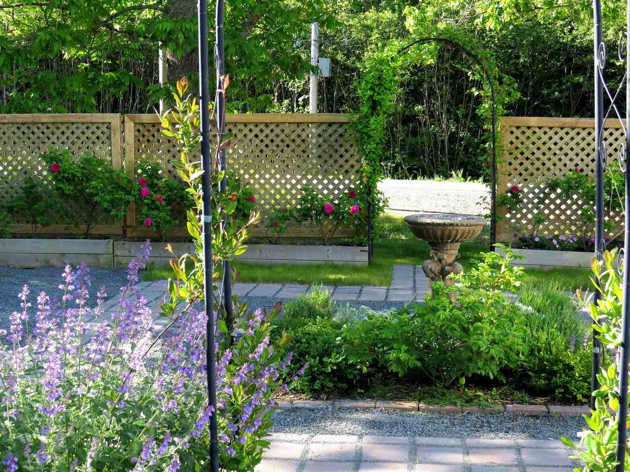 3095 Prospect Rd - Photo 2 of 19