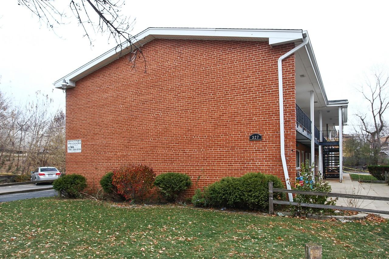 327 N Princeton Ave #6 - Photo 2 of 16