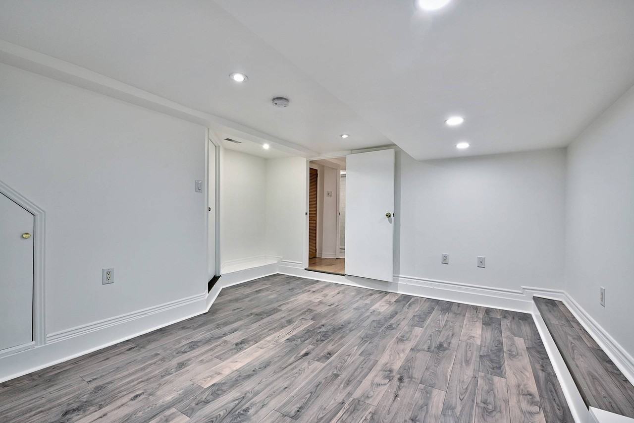 143 Lindsey Avenue - Photo 5 of 10