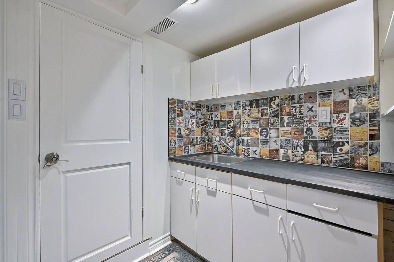 143 Lindsey Avenue - Photo 7 of 10