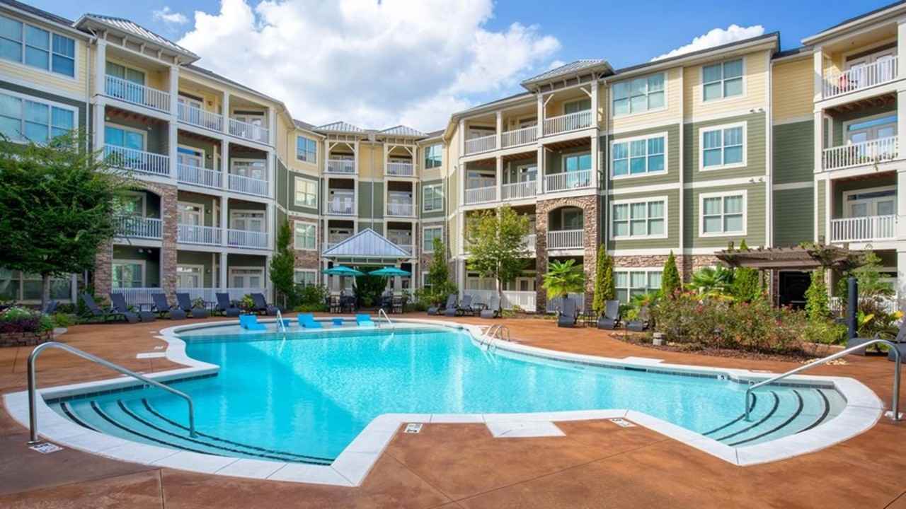 3545 Grandview Pkwy - Photo 3 of 50