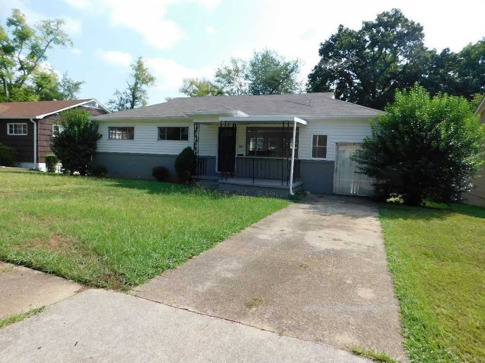 1517 27th St N - Photo 2 of 27