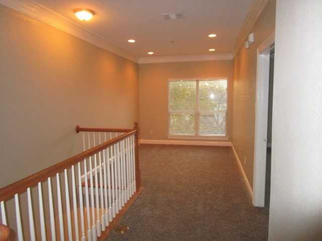 5803 Hudson St - Photo 3 of 11