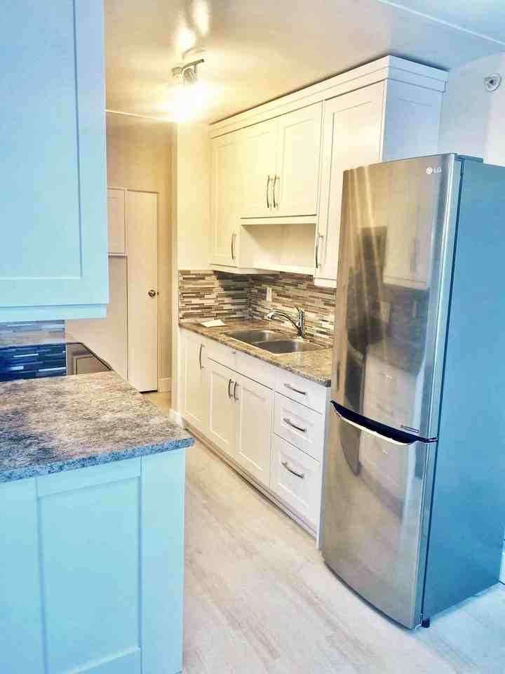 1501 - 1501 Queensway - 1203 - Photo 2 of 8