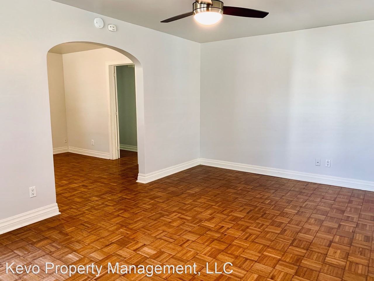 810 Nw 48th St - Photo 2 of 13