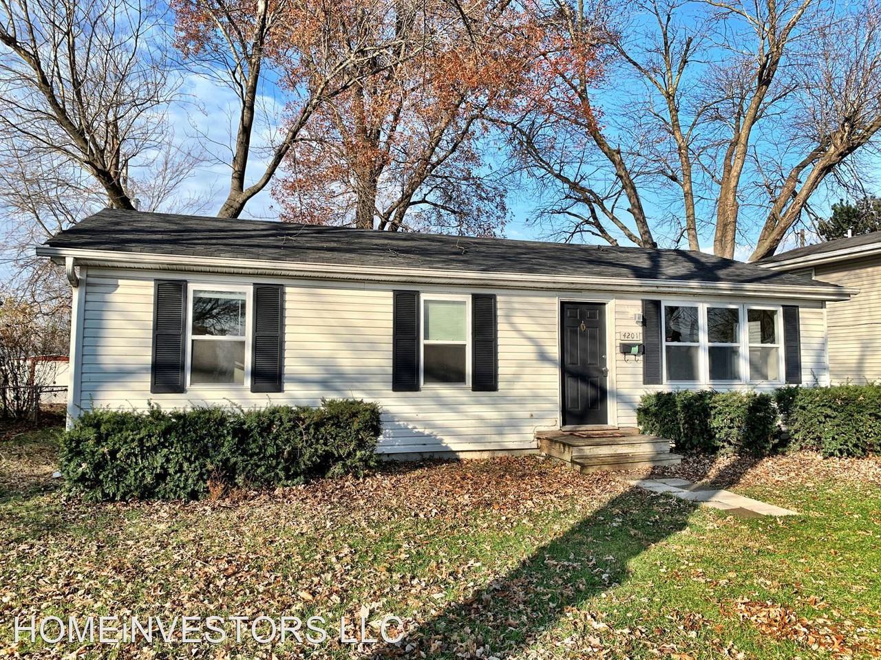 4201 Rode Ave - Photo 2 of 11