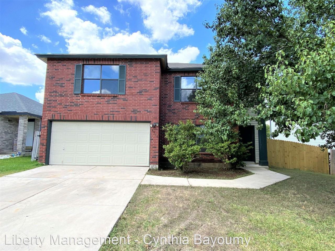 8018 Chestnut Gate Dr - Photo 2 of 38