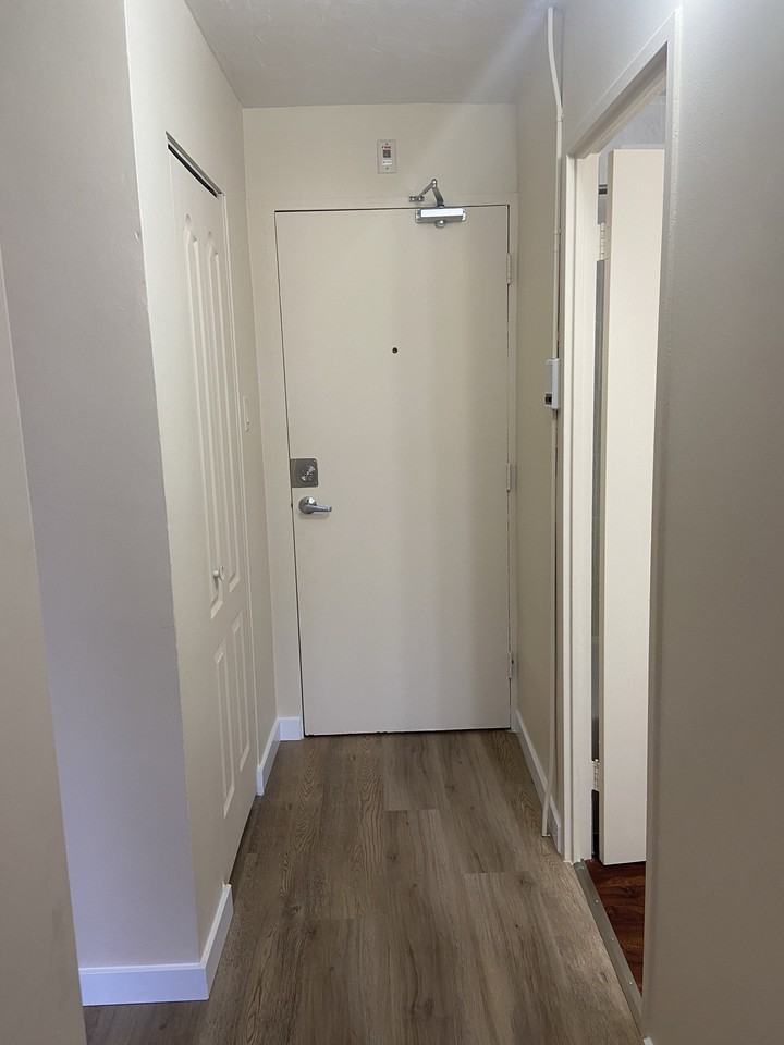 123 Doane Street 208, Ottawa, ON K2B 6G7 2 Bedroom Apartment for