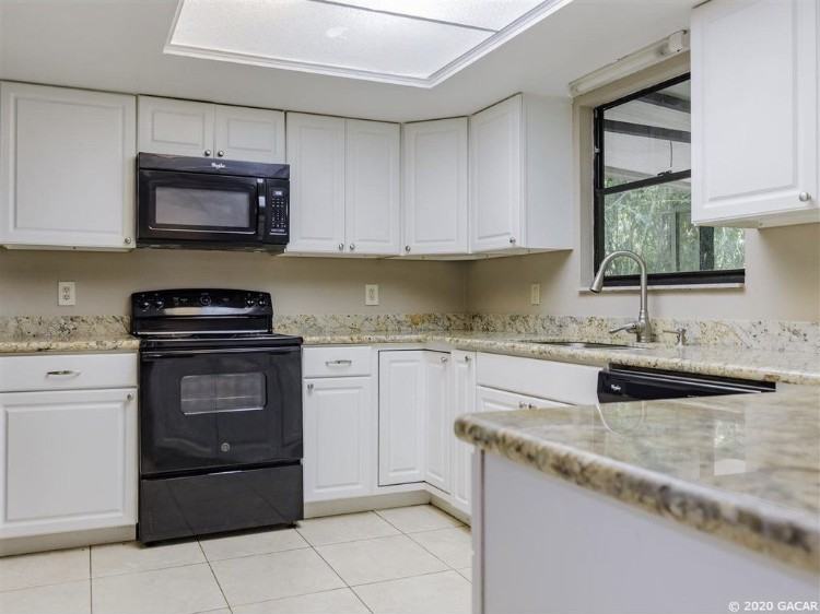 1627 Nw 42nd Pl - Photo 3 of 19