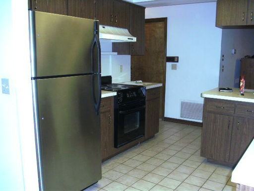 2206 Oakview Cir #2206 - Photo 3 of 12