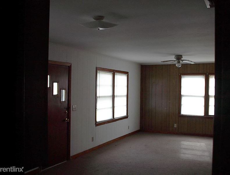 904 S Second St - Photo 3 of 13